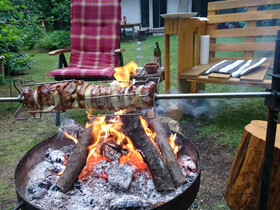 Drehspieß mit Gyrosbestückung